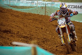主场比赛-今晨体坛，姆巴佩惊艳拜仁，勒沃库森憾失单刀，浙江男篮调整名单